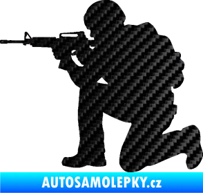 Samolepka Voják 007 levá 3D karbon černý
