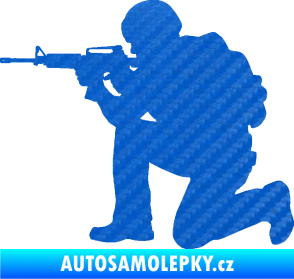 Samolepka Voják 007 levá 3D karbon modrý