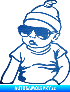 Samolepka Baby on board 003 levá miminko s brýlemi škrábaný kov modrý