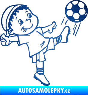Samolepka Dítě v autě 022 pravá fotbalista s míčem škrábaný kov modrý