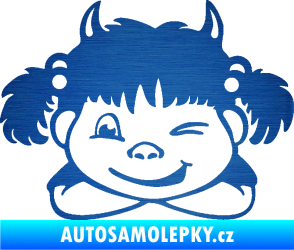 Samolepka Dítě v autě 056 levá holčička čertice škrábaný kov modrý