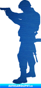 Samolepka Voják 002 levá škrábaný kov modrý