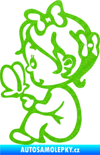 Samolepka Dítě v autě 043 levá holčička s motýlem 3D karbon zelený kawasaki