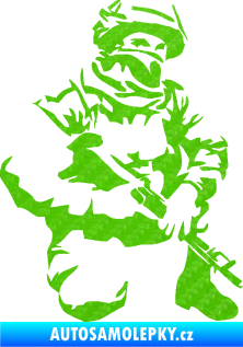 Samolepka Voják 008 pravá 3D karbon zelený kawasaki