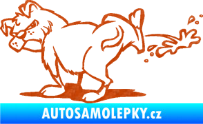 Samolepka Pes čůrá levá 3D karbon oranžový